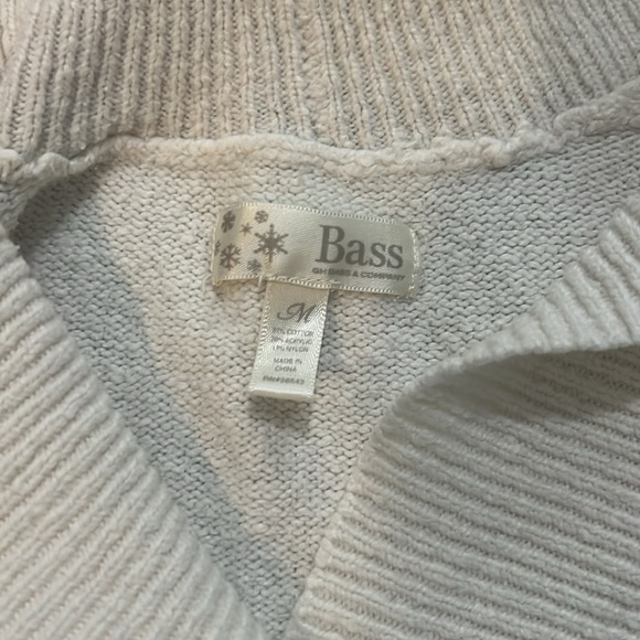 Bass collared sweater size Medium white - Picture 2 of 3